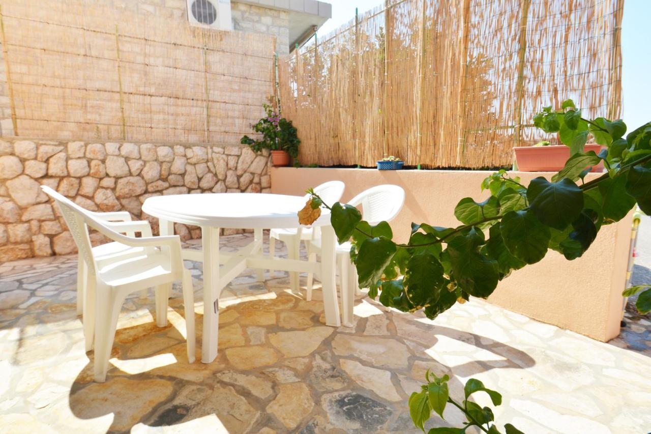 Apartments Barbati Kustići Εξωτερικό φωτογραφία