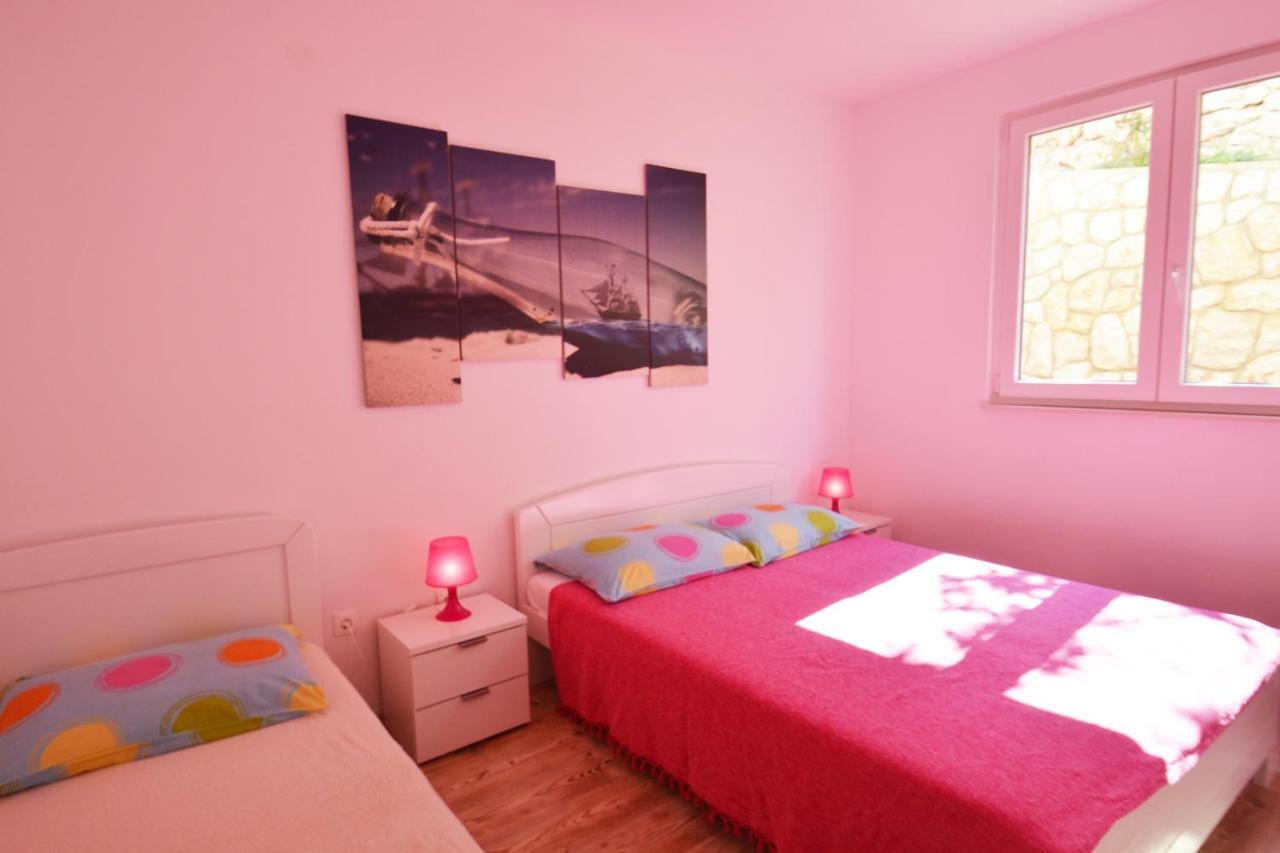 Apartments Barbati Kustići Εξωτερικό φωτογραφία