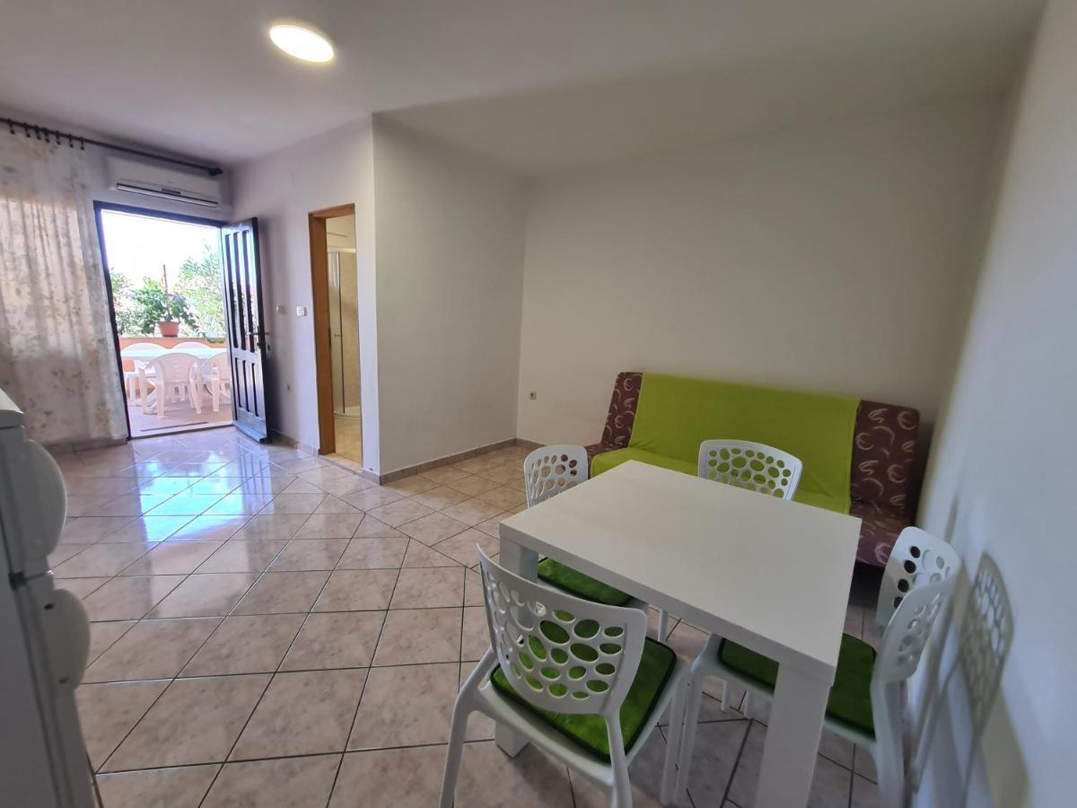 Apartments Barbati Kustići Εξωτερικό φωτογραφία