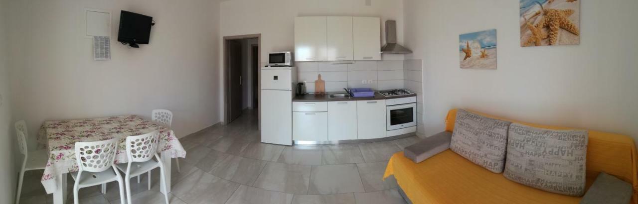 Apartments Barbati Kustići Εξωτερικό φωτογραφία