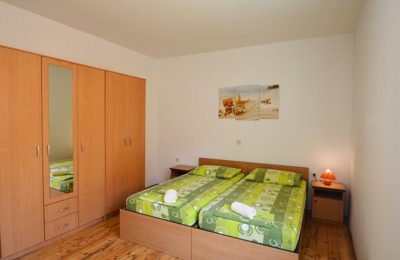 Apartments Barbati Kustići Εξωτερικό φωτογραφία
